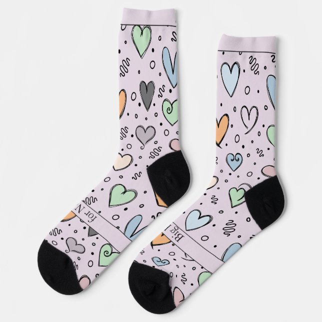 Doodle Hearts on Pink with Text Socken (Linkes Detail)