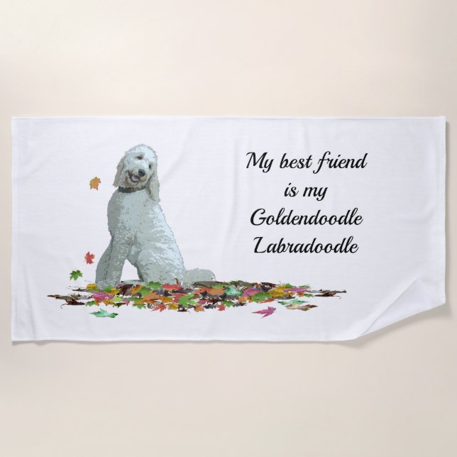 Doodle Hund in Blätter Strandtuch (Vorderseite)