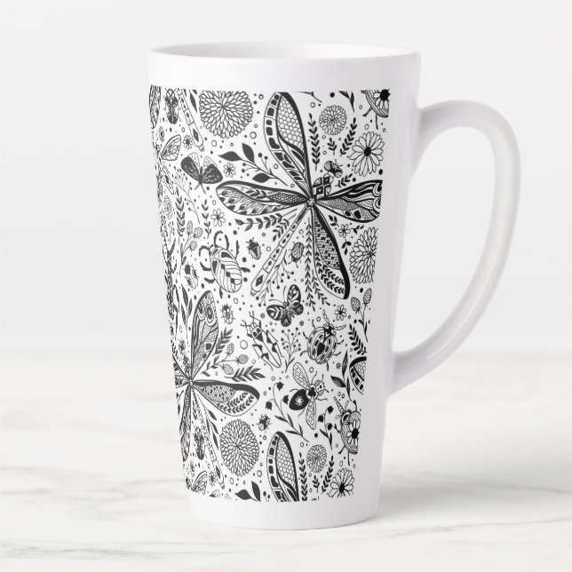 Doodle-Käfer auf dunkelblau Milchtasse (Rechts)