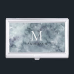 Doppelmonogramm aus blauem Marmor Visitenkarten Dose<br><div class="desc">elegante maskuline Sammlung von verschiedenen Marmorfarben mit Doppelmonogramm in Serif-Schriftart und alle Informationen im gleichen Schriftart,  die eine Dosis robuste Eleganz geben. Karo in unserem Shop für weitere Artikel aus dieser Kollektion,  da du Farben mischen kannst,  die deinen Bedürfnissen Anzug geben.</div>