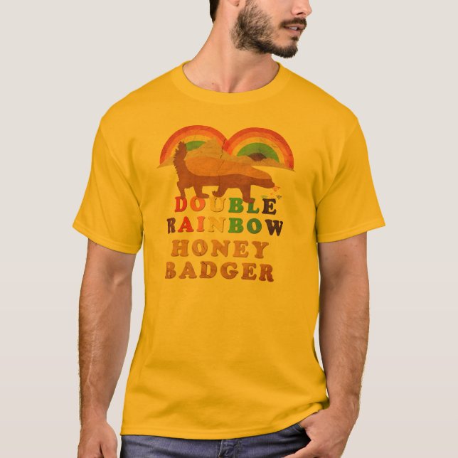 DOPPELRAINBOOT-HONEY-BADGER T-Shirt (Vorderseite)
