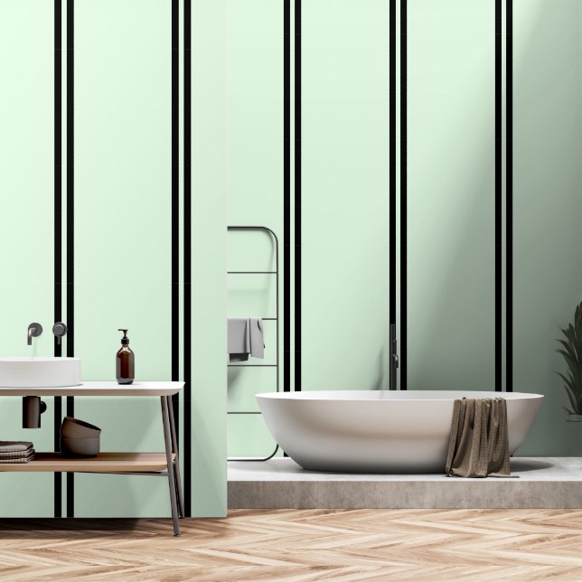 Doppelschwarze Streifen auf blassgrün Tapete (Badezimmer)