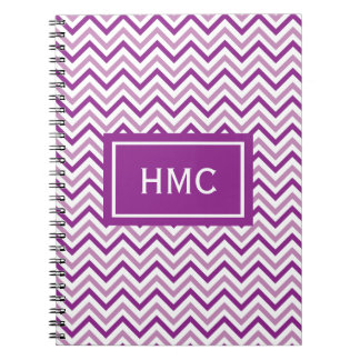 Doppelte Lila Zickzack Monogramm Notizblock