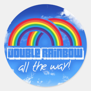 Doppelter Regenbogen, den ganzen Weg! Runder Aufkleber
