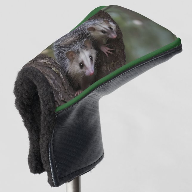 Doppeltes Problem in der Canopy: Zwei Possummen Golf Headcover (3/4 Vorderseite)