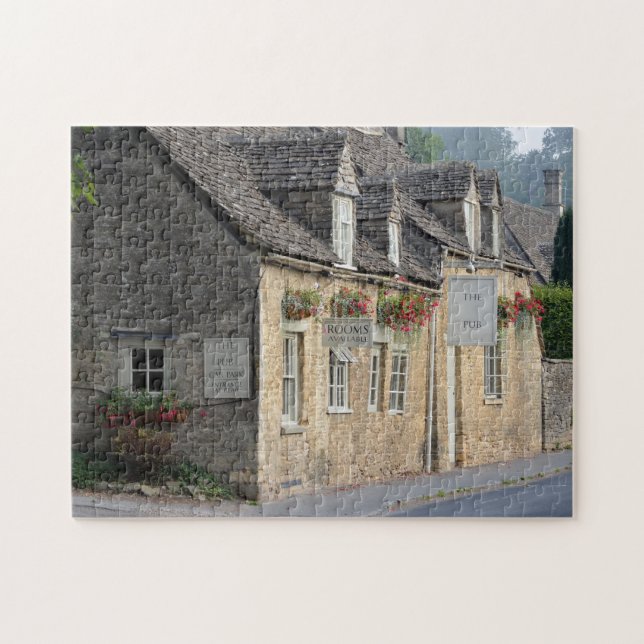 Dorf-Kneipe im Cotswolds Puzzlen (Horizontal)