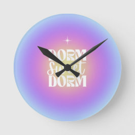 Dorm Sweet Dorm Blue & Lila Gradient Aura Runde Wanduhr