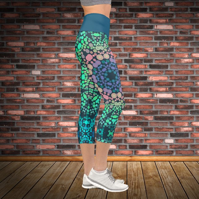 Dot Mandala Blume Blau Grün und Rosa Capri Leggings (Von Creator hochgeladen)