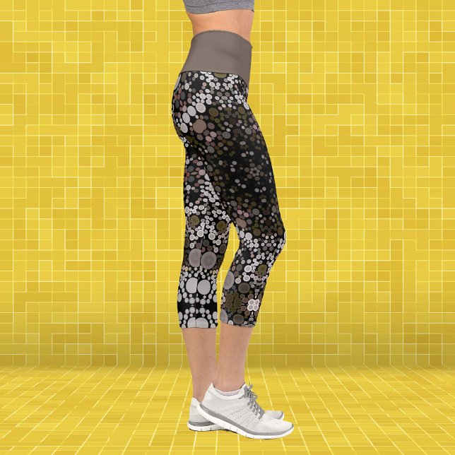Dot Mandala Blume Braun und Weiß Capri Leggings (Von Creator hochgeladen)