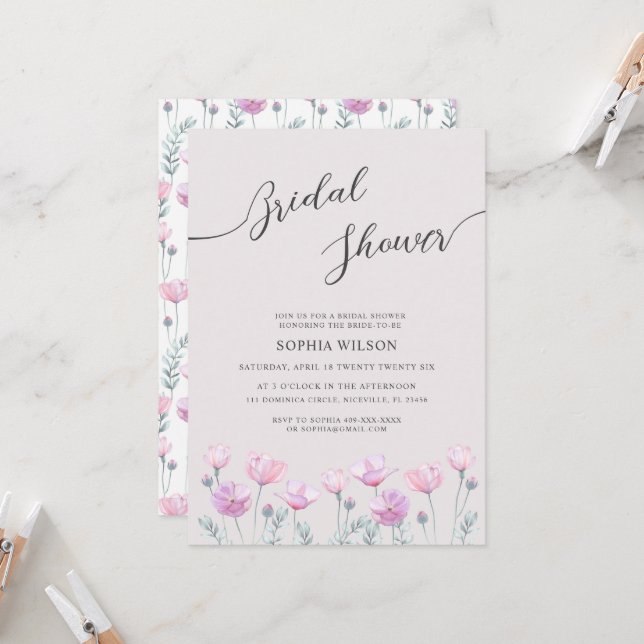 Douche nuptiale Invitation fleurs délicates. (Devant/Arrière en situation)