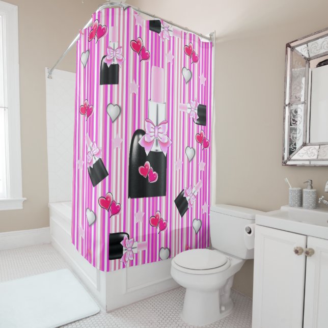 Douche rideau rouge à lèvres rose Coeurs rayés (En situation)