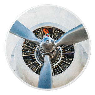 Douglas DC-3 Flugzeug. Propeller Keramikknauf