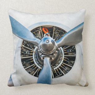 Douglas DC-3 Flugzeug. Propeller Kissen