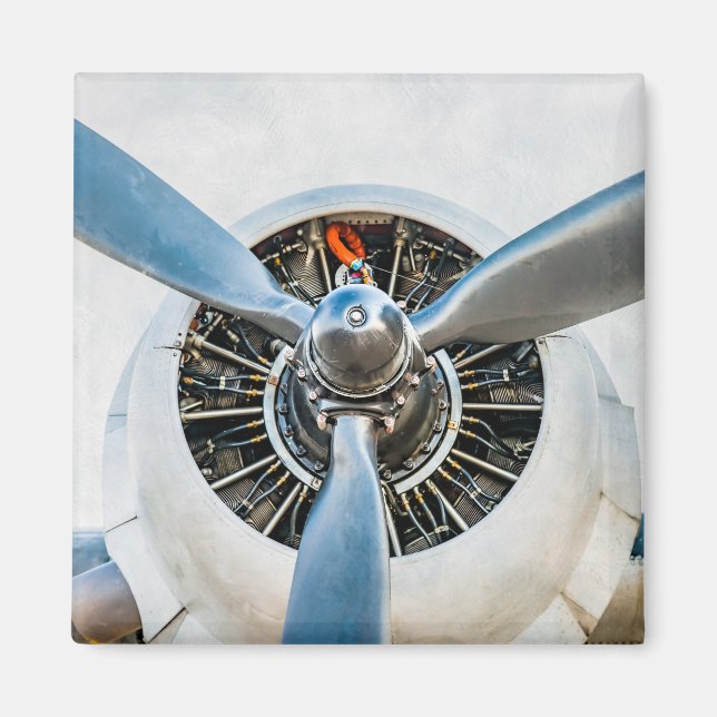 Douglas DC-3 Flugzeug. Propeller Magnet (Vorne)