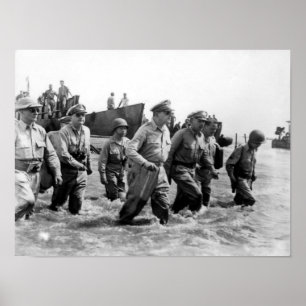 Douglas MacArthur kehrt zurück Poster