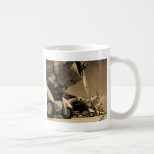 Douglas SBD Dauntless Bomberflugzeuge aus dem Zwei Kaffeetasse