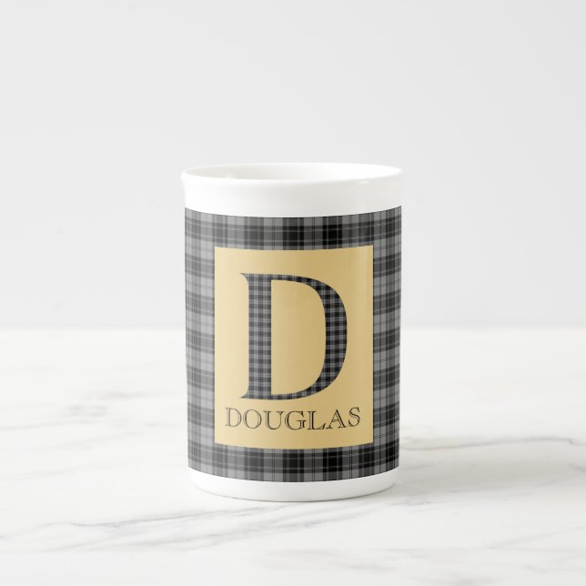 Douglas Tartan Monogram D Prozellantasse (Vorderseite)