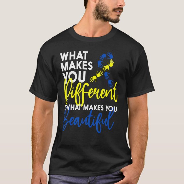 Down Syndrome Day Awareness T21 Hand Heart Butterf T-Shirt (Vorderseite)