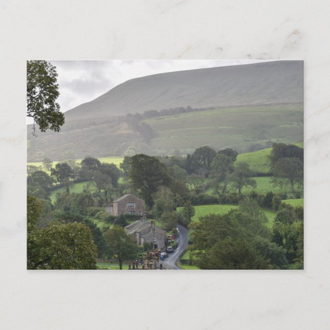 Downham Village and Pendle Hill Postcard Postkarte (Vorderseite)