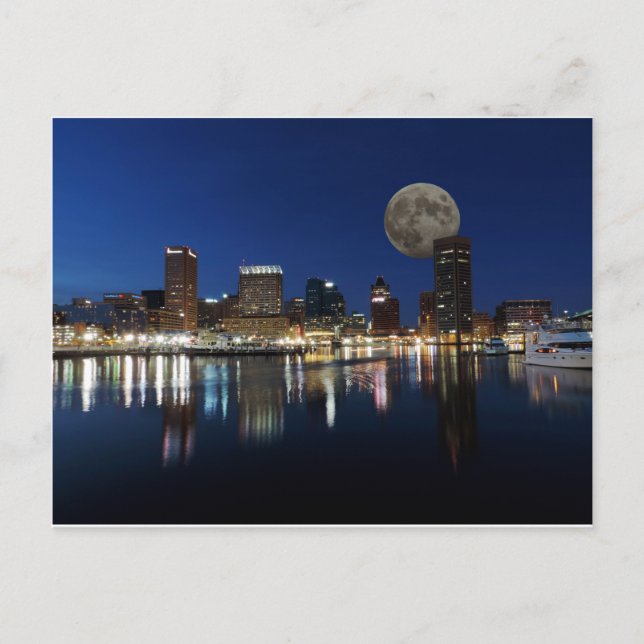 Downtown Baltimore Maryland Dusk Skyline Moon Postkarte (Vorderseite)