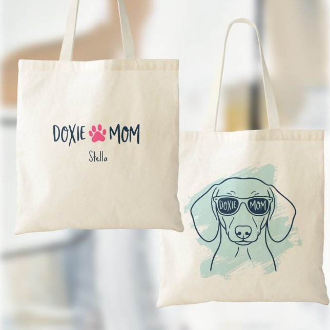 Doxie Mom Tote Bag  Custom Name Ice Blue Dachshund Tragetasche (Von Creator hochgeladen)