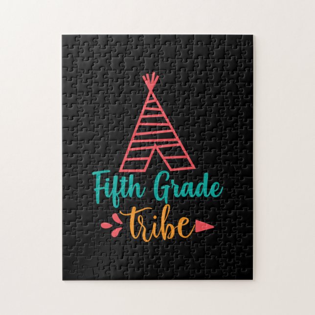 Dozent Art Fifth Grade Tribe (Vertikal)