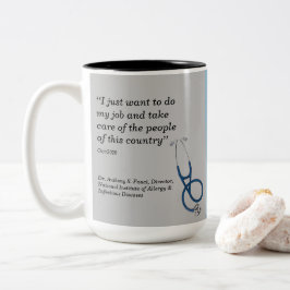 Dr. Fauci, zweiseitiges Design, grau-blassblau, Zweifarbige Tasse