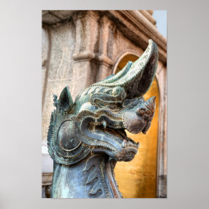Drache am Eingang eines buddhistischen Tempels in  Poster