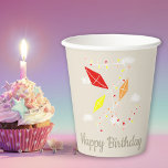 Drachen in Sky Happy Birthday Kids Party Pappbecher<br><div class="desc">Drachen in Sky Happy Birthday Kids Party Paper Cups. Niedliche Geburtstag-Design mit drei Drachen in Rot,  Gelb und Orange. Die Drachen fliegen zwischen den Wolken am Himmel.</div>