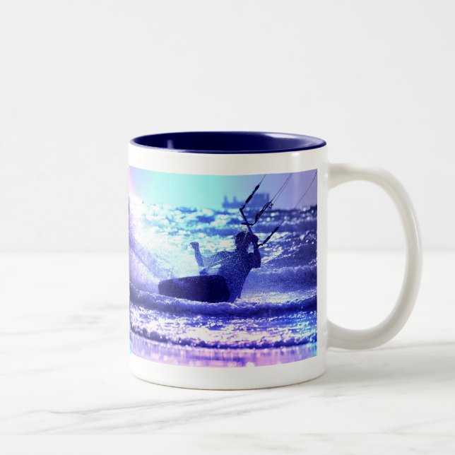 Drachen-surfende Kaffeetasse (Rechts)
