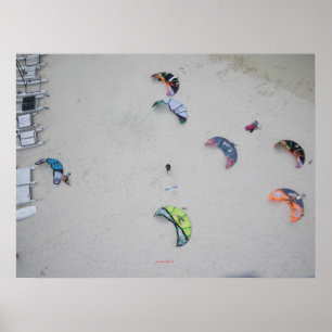 Drachen vom Hoch (kiteboarding kitesurf kiteboard) Poster