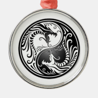 drachen von yin yang silbernes ornament