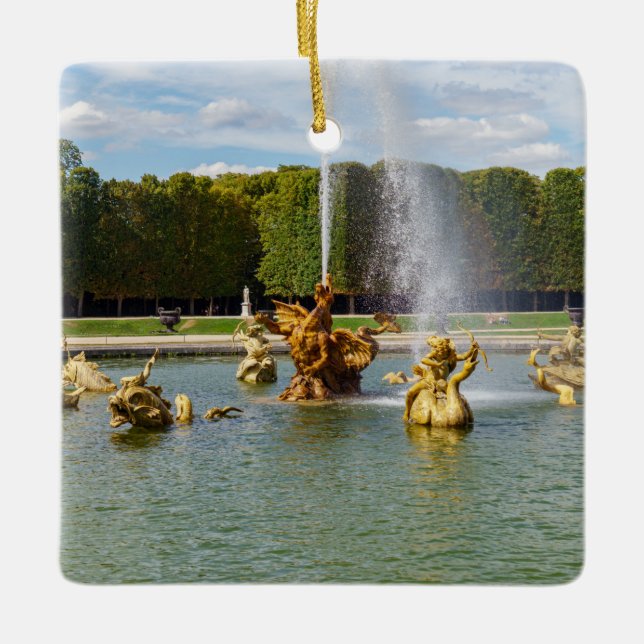 Drachenbrunnen im Garten Versailles - Frankreich Keramikornament (Vorderseite)