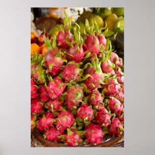 Drachenfrucht   Can Duoc Markt Poster