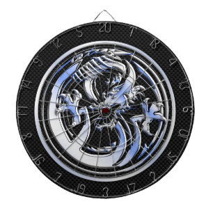 Dragon Abzeichen im Chrome-Stil auf Carbon Fibre P Dartscheibe