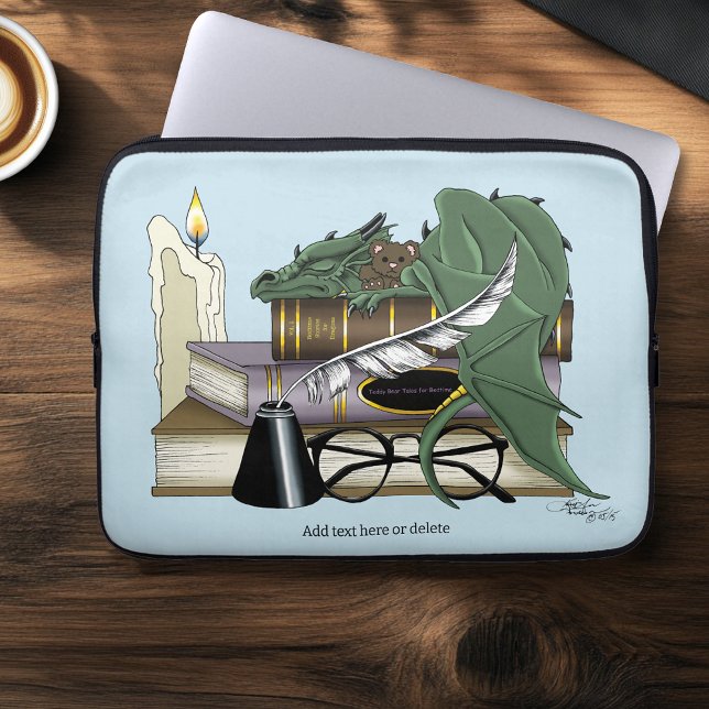 Dragon Green Sleeping Books Laptopschutzhülle (Von Creator hochgeladen)