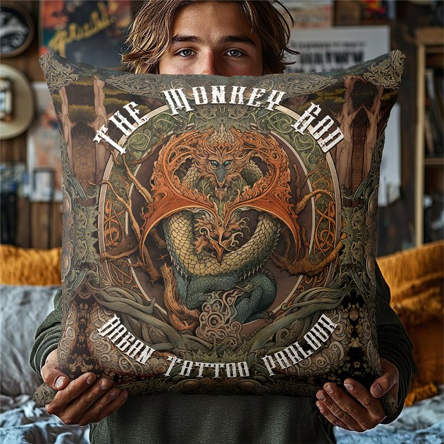 Dragon Tattoo Art, Tattoo Parlor Kissen (Von Creator hochgeladen)
