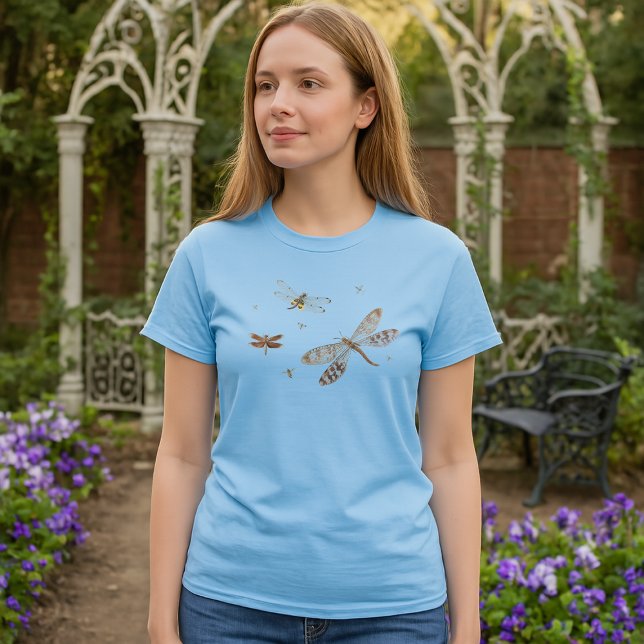 Dragonflies 18th century art T-Shirt (Von Creator hochgeladen)