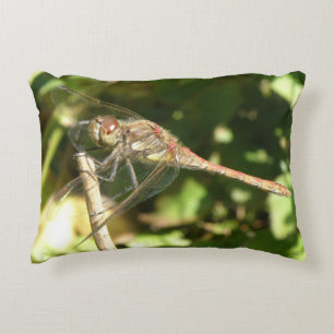 Dragonfly auf einem Twig-Kissen Zierkissen