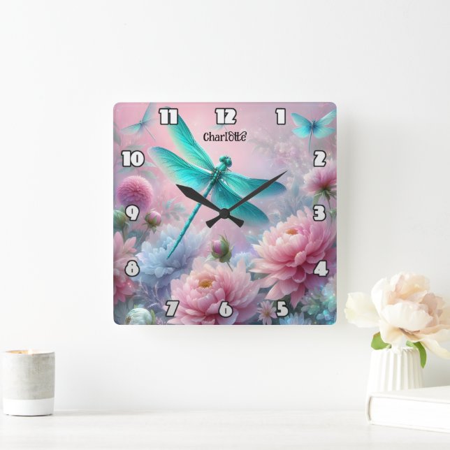 Dragonfly-Träume: Blumen, Ätherische, Pastellfarbe Quadratische Wanduhr (Zuhause)
