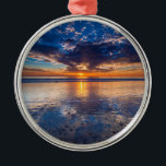 Dramatische Jahreszeit, Sonnenuntergang, CA Ornament Aus Metall<br><div class="desc">Sonnenuntergang über den Kanalinseln von Ventura Staat Beach,  Ventura,  Kalifornien| Ruß Bishop / DanitaDelimont.com</div>
