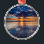 Dramatische Jahreszeit, Sonnenuntergang, CA Ornament Aus Metall<br><div class="desc">Sonnenuntergang über den Kanalinseln von Ventura Staat Beach,  Ventura,  Kalifornien| Ruß Bishop / DanitaDelimont.com</div>