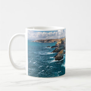 Dramatische Landschaft auf Mizen Head an der Atlan Kaffeetasse
