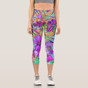 Dramatische psychedelische Magenta- und violette B Capri Leggings