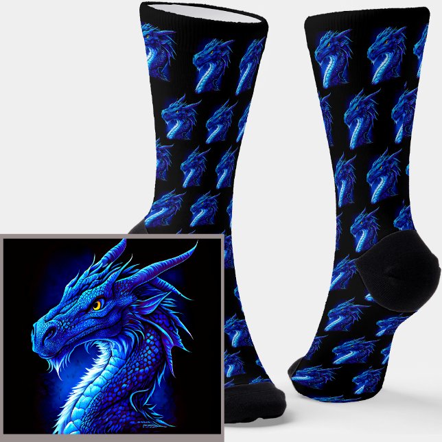 Dramatischer Blue Fantasy Dragon auf schwarz Socken (Von Creator hochgeladen)