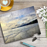 Dramatisches Cloud Sunset Pismo Beach California F<br><div class="desc">Dieses dramatische Pismo Beach, Kalifornien, weite, unberührte, sandige Strandlandschaft, nah zum Sonnenuntergang genommen, strahlt Ruhe und Einsamkeit aus. Hier finden Sie die Surfer, die für den perfekten Wellengang gewartet sind, sowie die kleinen Vögel, die nach ihrem Abend-Snack suchen. Erinnern Sie sich an Erinnerungen des Sommers, wenn Sie dieses atemberaubende, schicke,...</div>