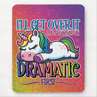 Dramatisches Einhorn - Funkelnder Regenbogen Mousepad