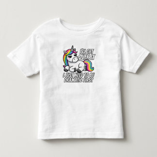 Dramatisches Einhorn im Stil überwinden Kleinkind T-shirt