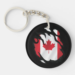 Drapeau canadien déchiré