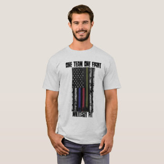 Drapeau convenable de T-shirt de militaires